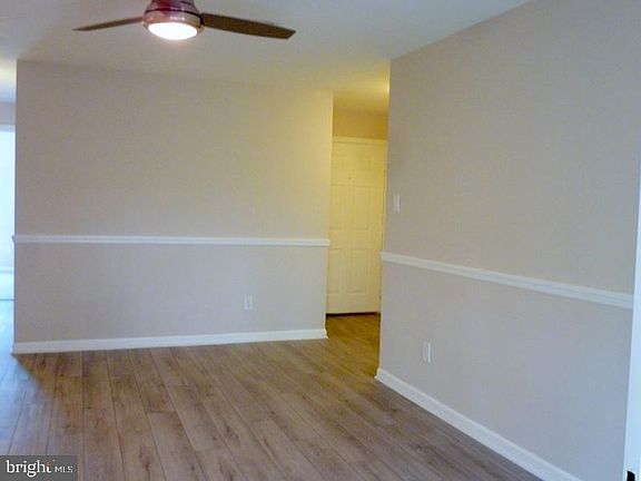 5th image of 12110 Green Ledge Ct APT 202