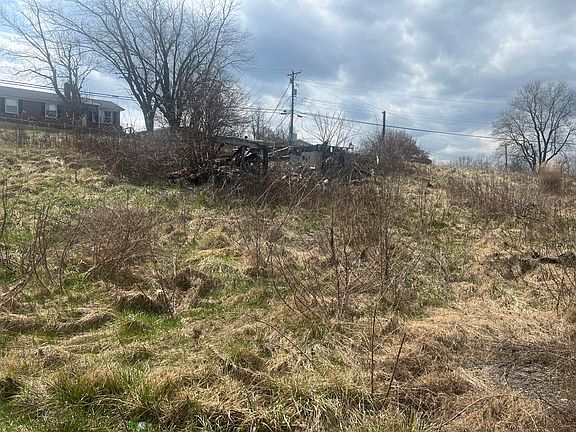 2nd image of 124 Frances Dr