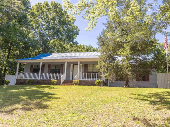 199 Cox Dr, Selmer, TN 38375