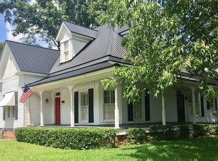 610 N 3rd St, Vienna, GA 31092