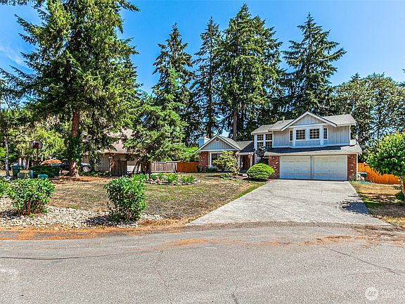 2nd image of 6305 75th Avenue Ct W