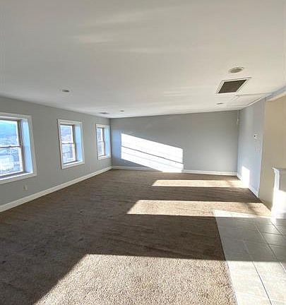 4th image of 207 W Lancaster Ave Floor 4
