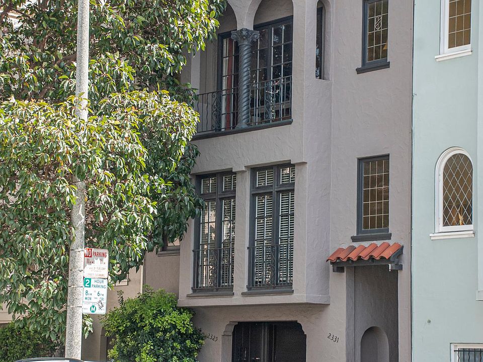 2333 Bay Street
