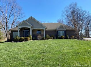 1011 Fox Hunters Point, New Albany, IN 47150