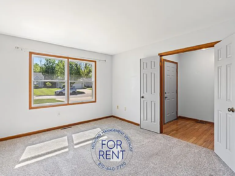 3263 Silverwood Dr — Photo 16