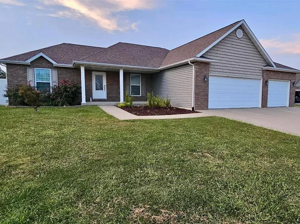 1003 Creekside Dr, Waterloo, IL 62298