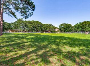 3301 W Sublett Rd, Arlington, TX 76017