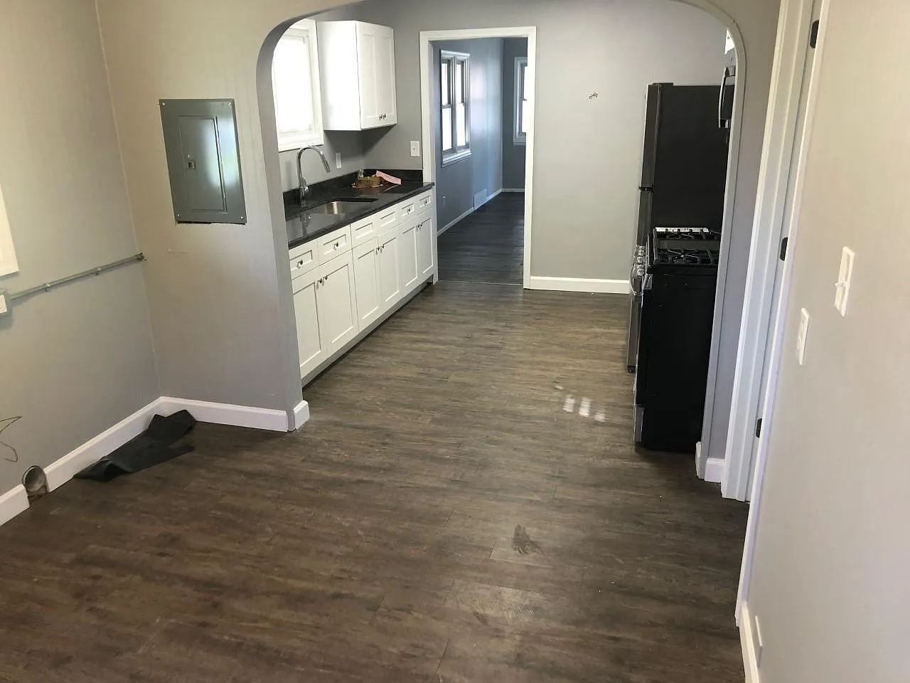 812 Cleophus Pkwy — Photo 3