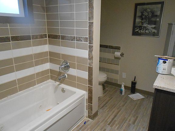 5th image of 21505 53rd Pl W