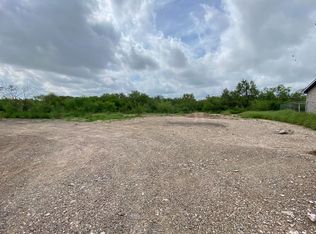 408 J R Rodriguez Cir, Eagle Pass, TX 78852