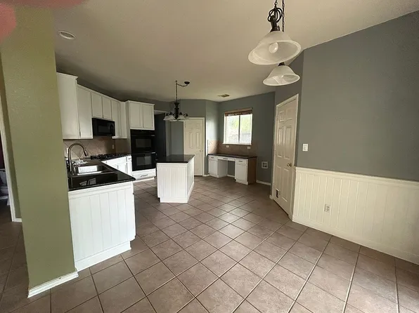 604 Bellaire Oaks Dr, Pflugerville, TX 78660