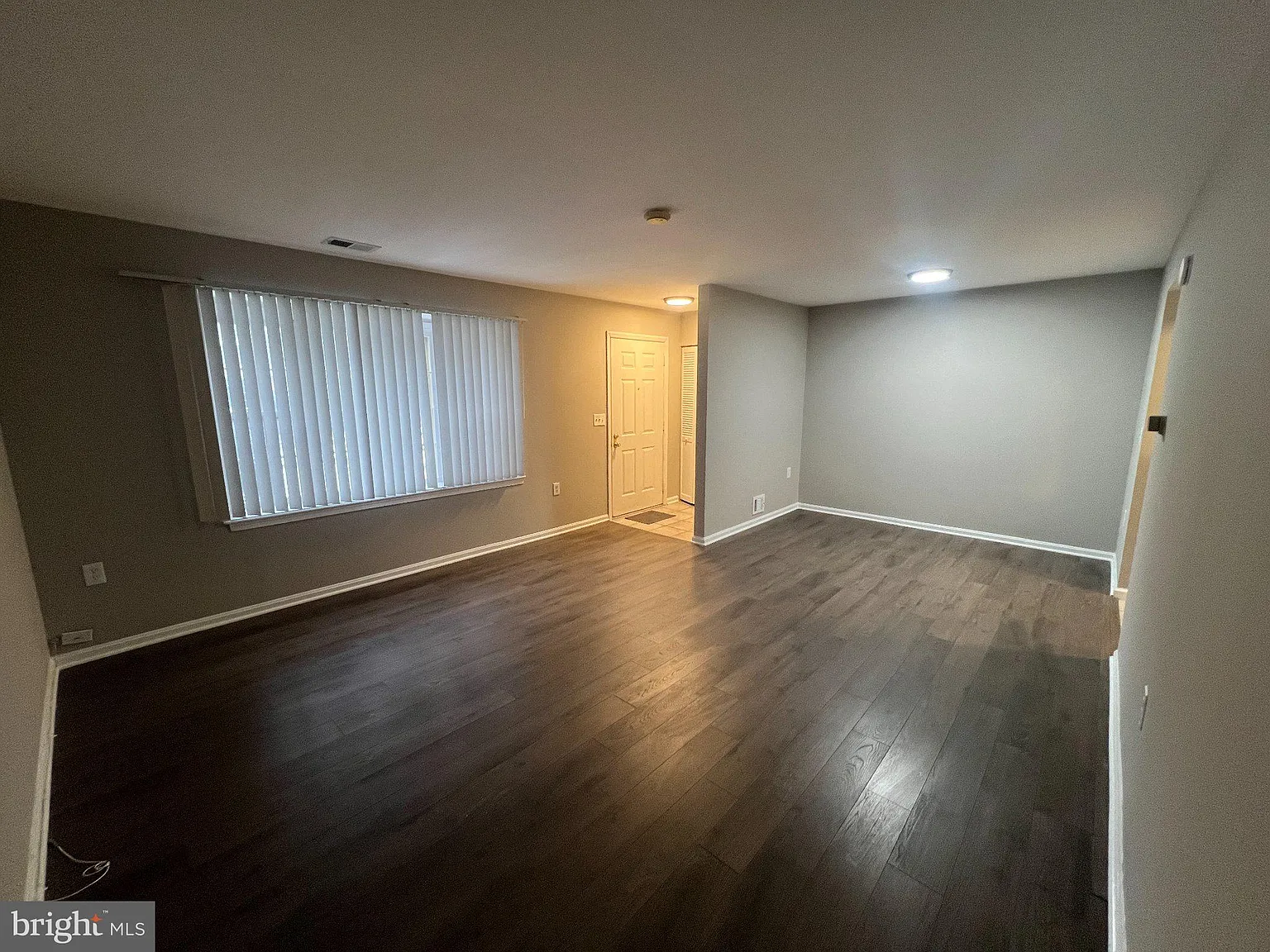 2 bed, 1.5 bath, 1008 sqft, $2,200 — Photo 4