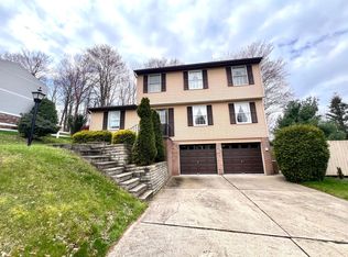 9573 Saratoga Dr, Pittsburgh, PA 15237