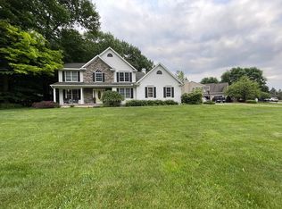 12759 Whisper Ridge Dr, Freeland, MI 48623