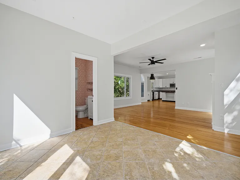 3848 Surry Rd — Photo 17