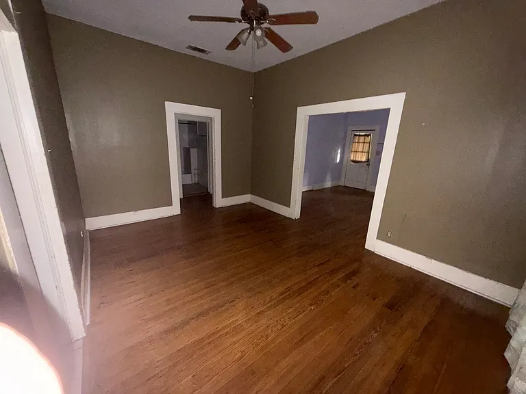 1410 Circle Park Blvd — Photo 3