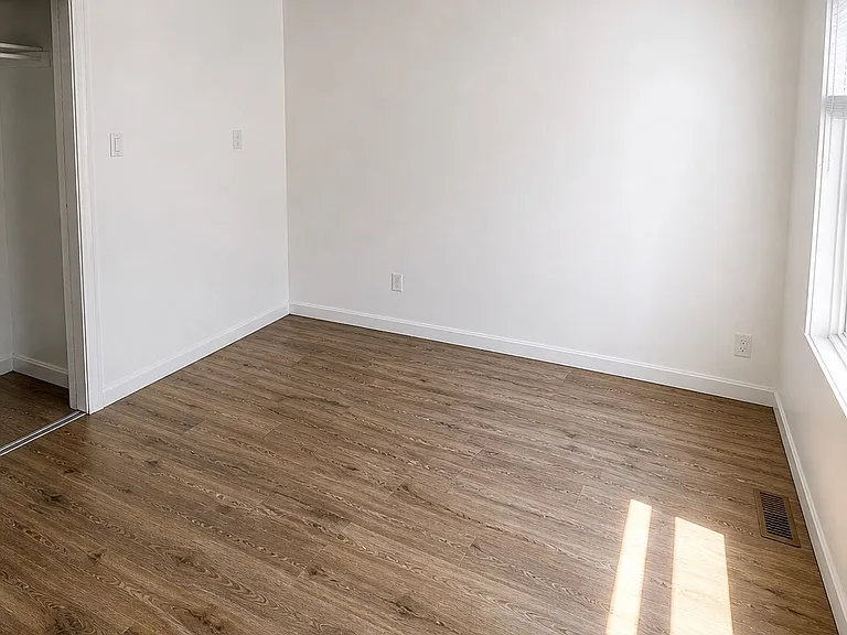 20 Derry St #1 — Photo 6