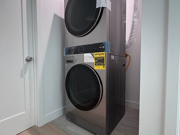 4th image of 9801 Beachy Ave #3