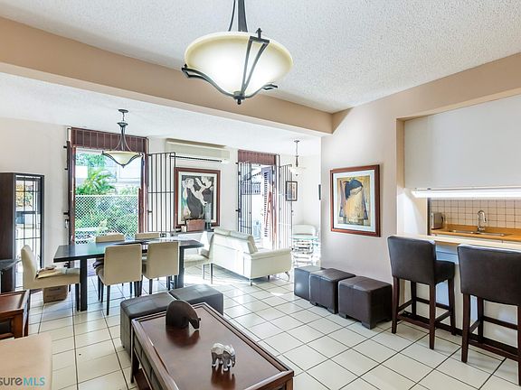 3rd image of 201 Duke #Townhouse 4