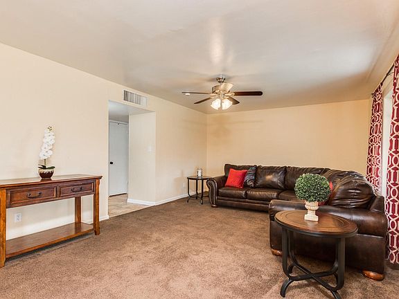 4th image of 3020 N 42nd Ave