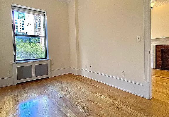 3rd image of 314 W 104th St #2B