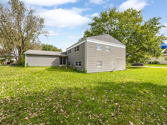 3rd image of 661 Banbury Way