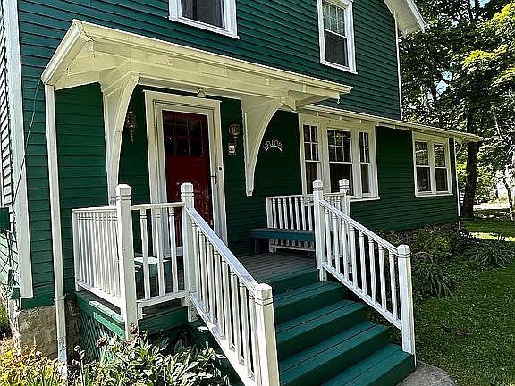 2nd image of 57 Pine St