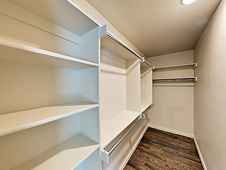 4920 Avion Ct — Photo 9
