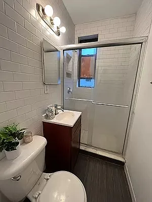 Rented by REAL New York | media 19