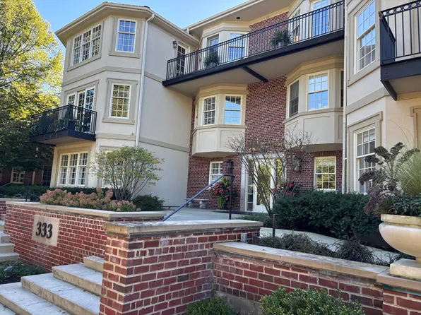 333 E Westminster Rd APT 2B, Lake Forest, IL 60045