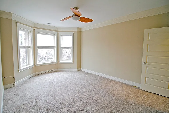 Melrose Apartments — Photo 13