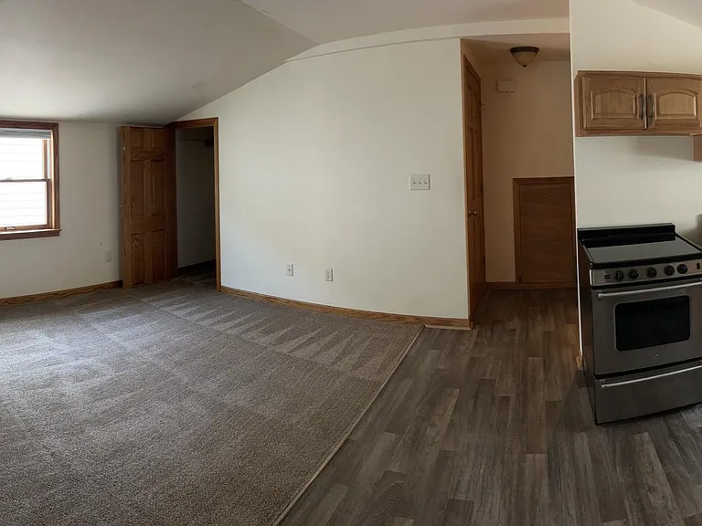 2433 S Austin St #UPPER — Photo 7