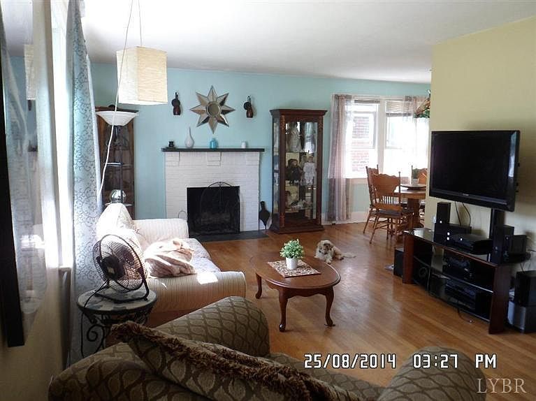 1st image of 121 Beechwood Dr