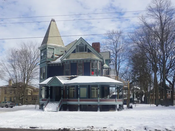 316 Stuart Ave, Kalamazoo, MI 49007