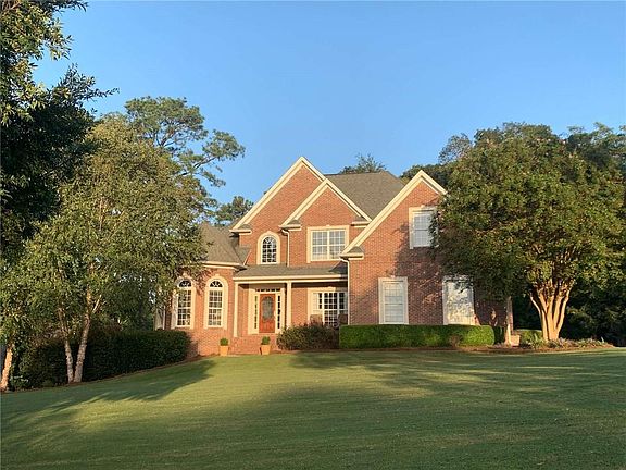 2nd image of 45 Lake Park Ct
