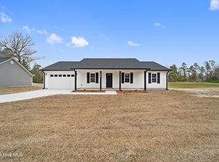 1996 Catherine Lake Rd, Richlands, NC 28574
