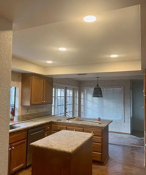 919 Correa Ln — Photo 8