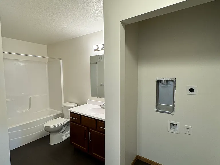 Bathroom and Laundry Machine Hook-ups