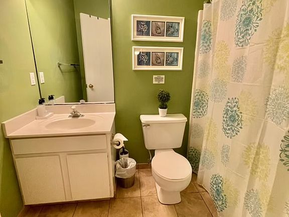 5th image of 850 Mallery St APT Q11