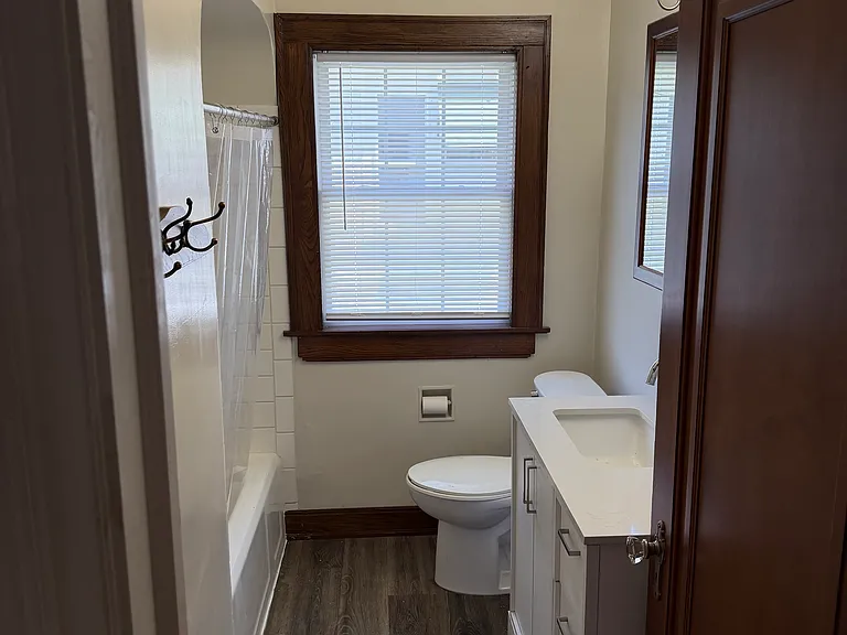 2922 Center Point Rd NE — Photo 5