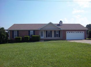 425 Sandburg Dr, Clarksville, TN