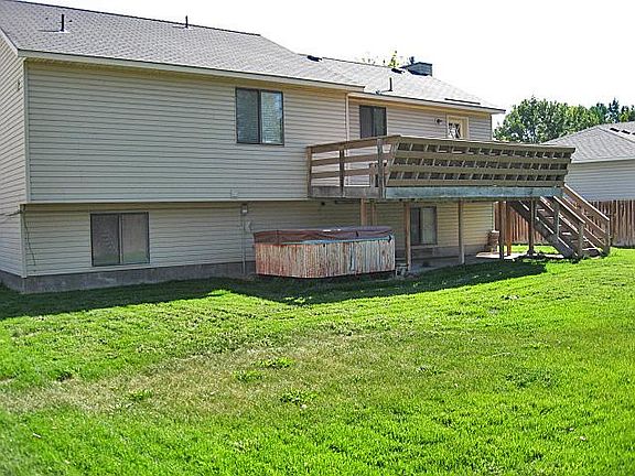 4th image of 2986 Newman Dr
