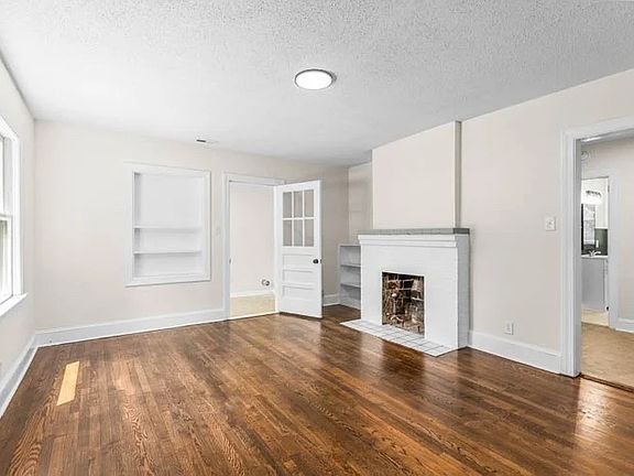 3rd image of 1451 Miller St
