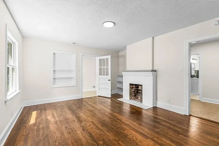 1451 Miller St — Photo 3