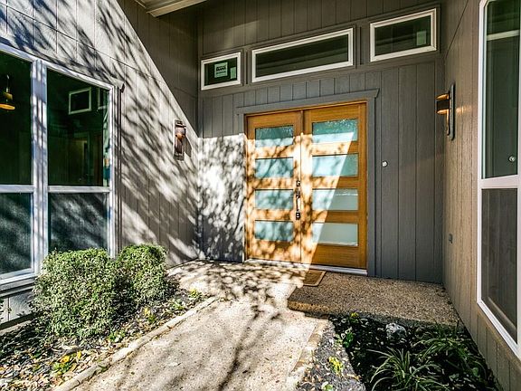 3rd image of 7333 Brentfield Dr