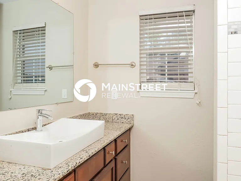 Main Bathroom