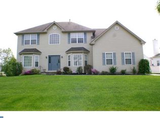 1 Colonial Ct, Hainesport, NJ 08036