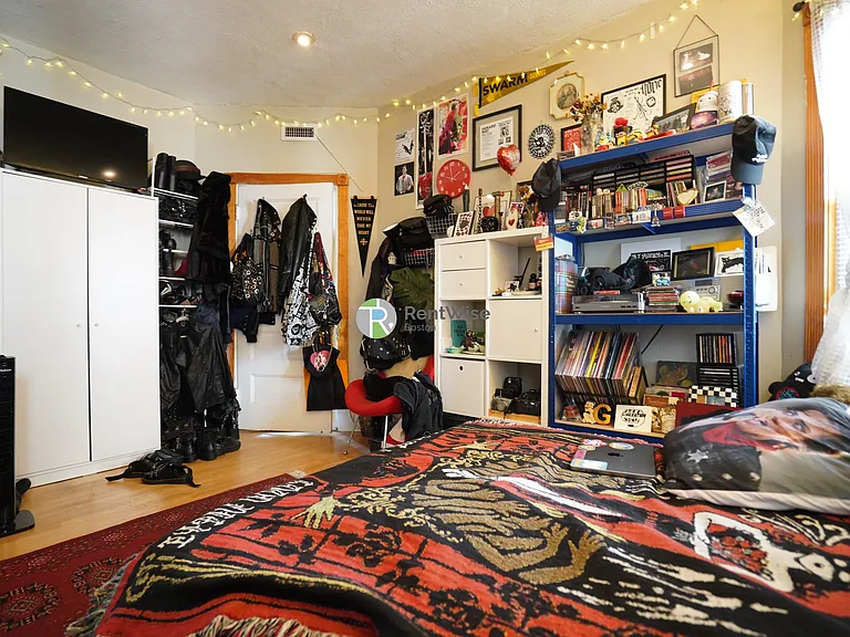 11 Vernon St #1 — Photo 7