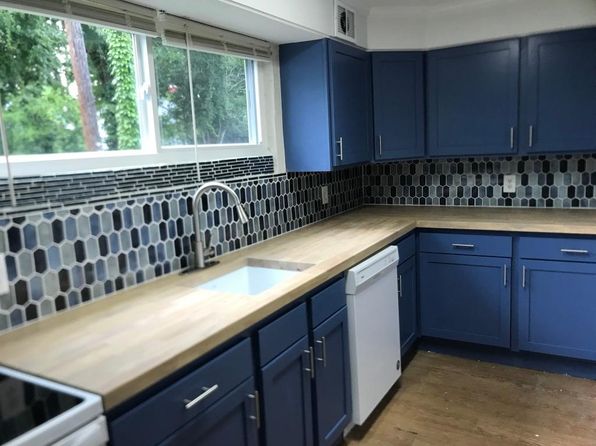 47 Lawton Ave #1/2