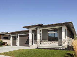 633 E Vandalay Ln, Draper, UT 84020